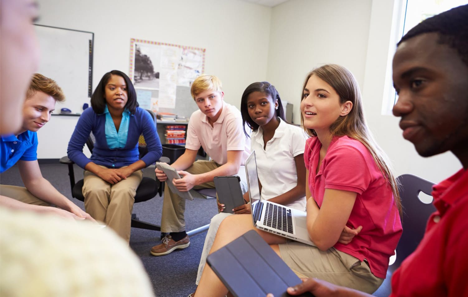 minority-teenage-high-school-student-in-md-being-mentored